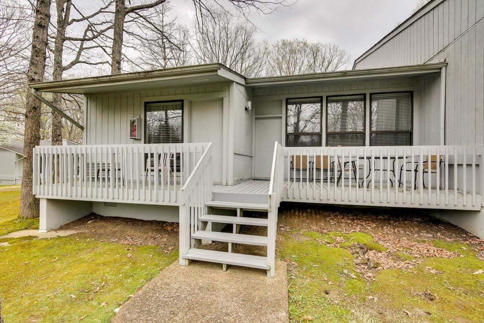 Crossville Golfer's Haven: 5 On-Site Courses! Apartment in Tennessee