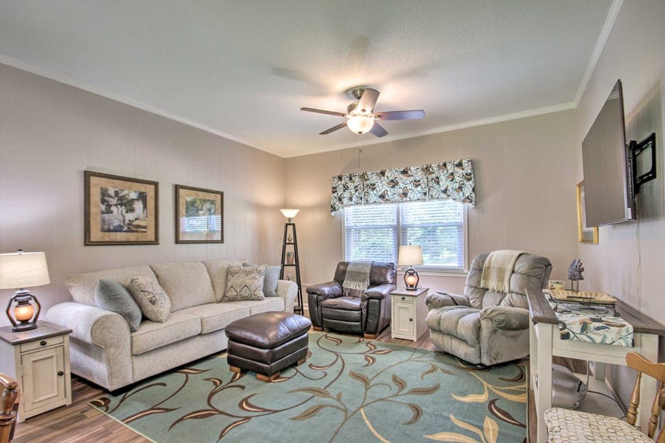 Family Home w/ Fire Pit, 2 Mi to Lake Access House in South Carolina