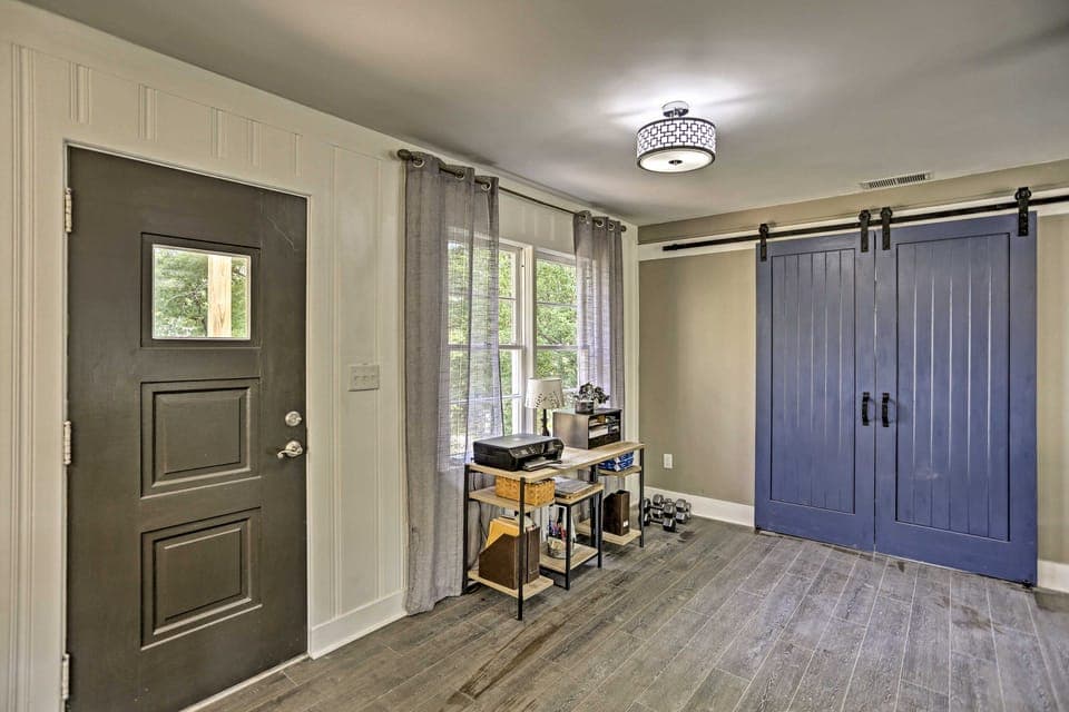 Family-Friendly Escape ~ 6 Mi to City Center! House in Chattanooga