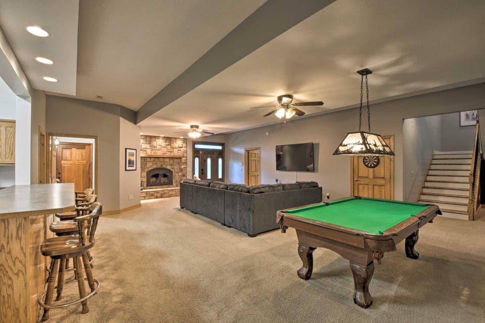 Expansive Home on 16 Acres w/ Smoky Mountain Views House in Tennessee