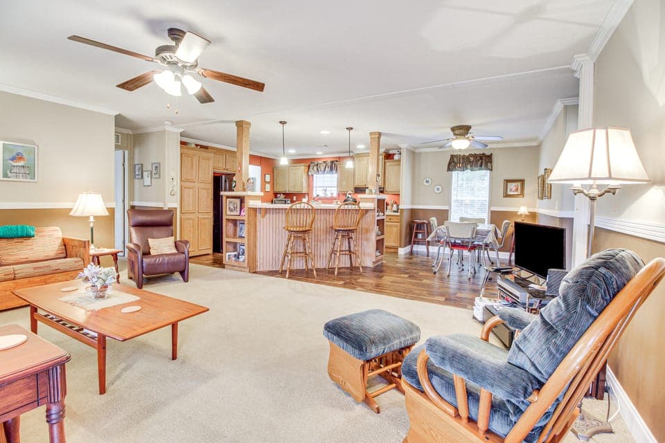 WFH-Friendly: Rural & Secluded Gem in Claxton! House in South Carolina