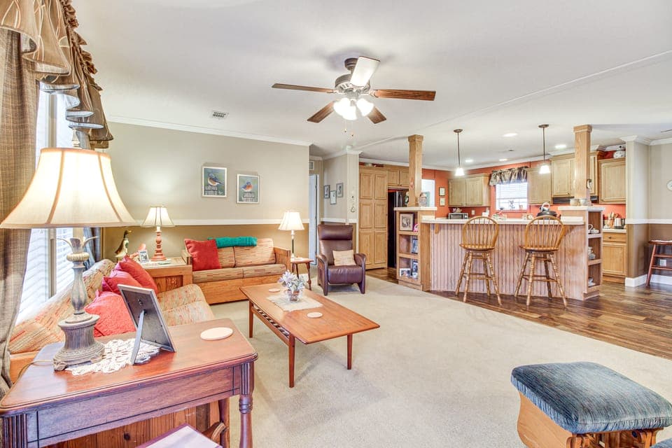 WFH-Friendly: Rural & Secluded Gem in Claxton! House in South Carolina