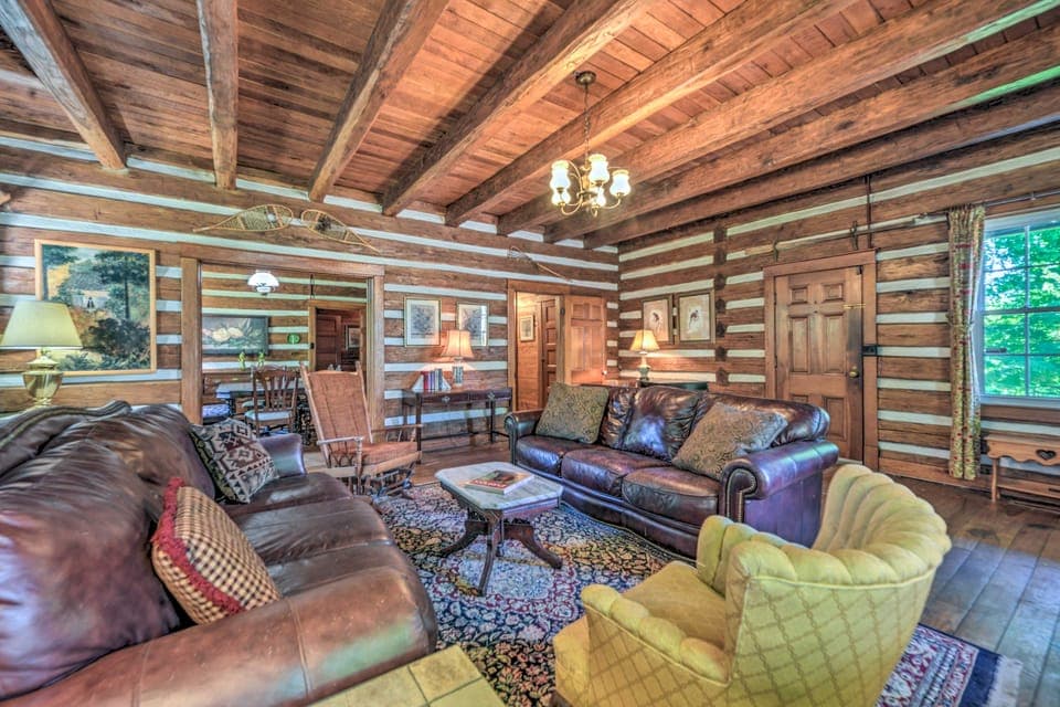 Rustic Dover Retreat w/ Porch - Walk to Boat Ramp! House in Lake Barkley