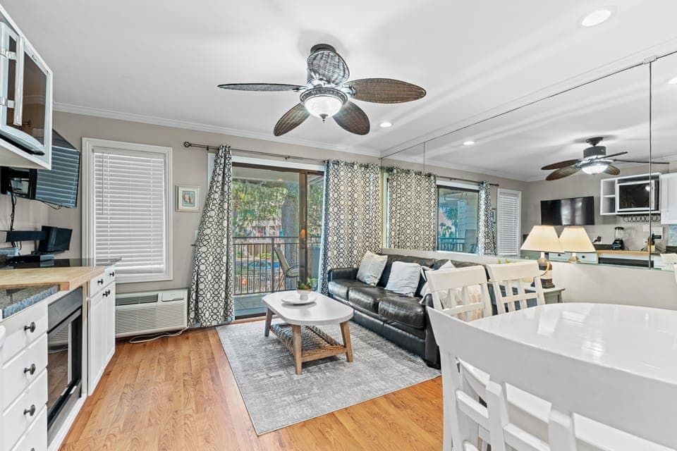 Beach Access: Oceanfront Hilton Head Studio Apartment in South Forest Beach
