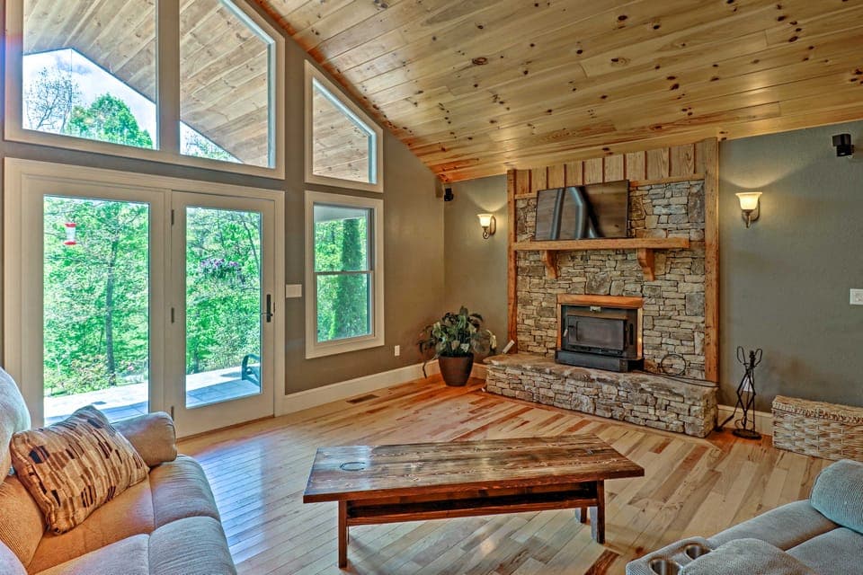 Private Bryson City Ranch Retreat w/ Mtn Views! House in Swain County