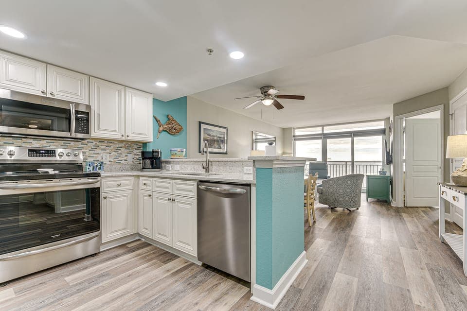 Oceanfront North Myrtle Beach Gem: Pools Access! Apartment in Atlantic Beach