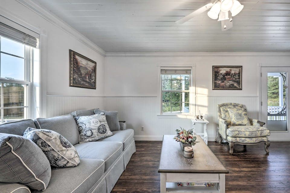 Waterfront Dunlap Cottage: Large Yard + Views Cottage in Tennessee