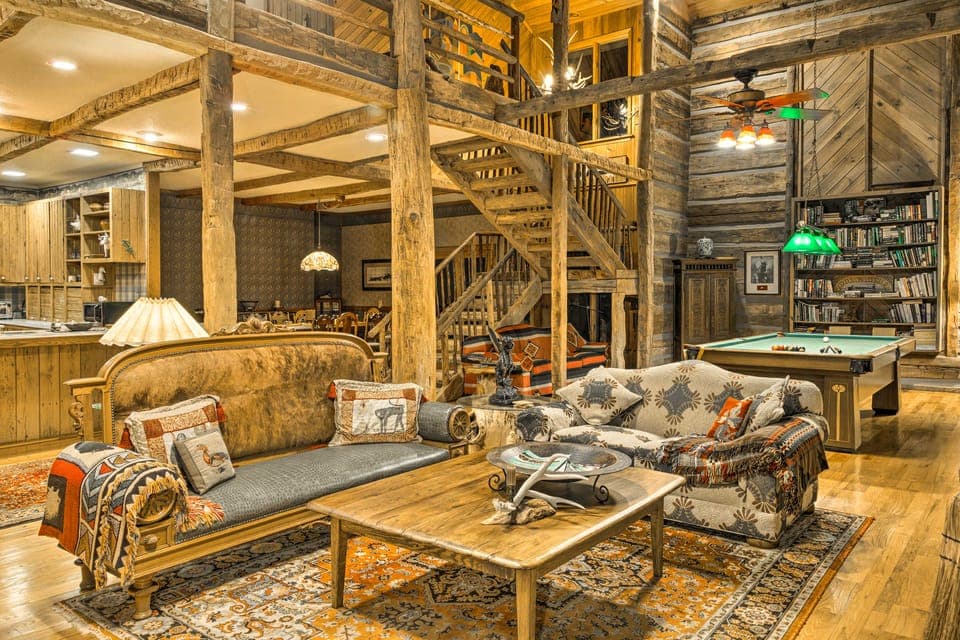 River Access, Mtn Views! All-Season Cullowhee Base Villa in Tennessee