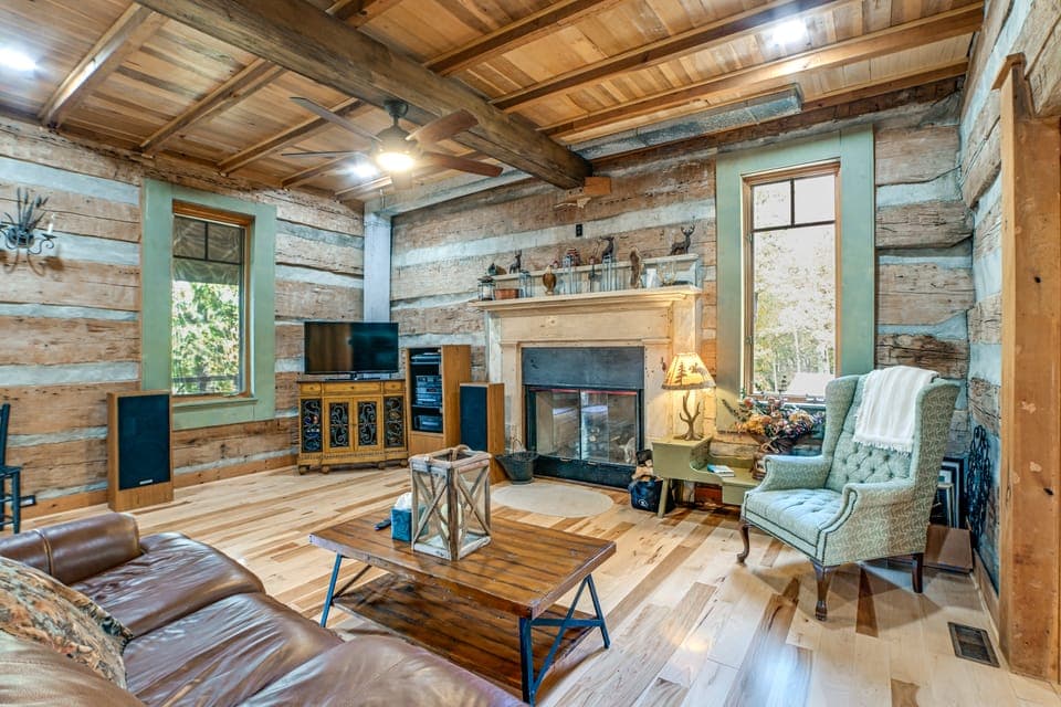 Kentucky Lake Views: Cozy Cabin in Waverly! House in Tennessee