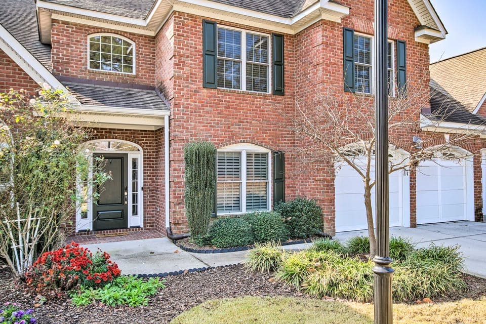 Upscale Home w/ Poker Room < 1 Mi to Golf! Apartment in Aiken