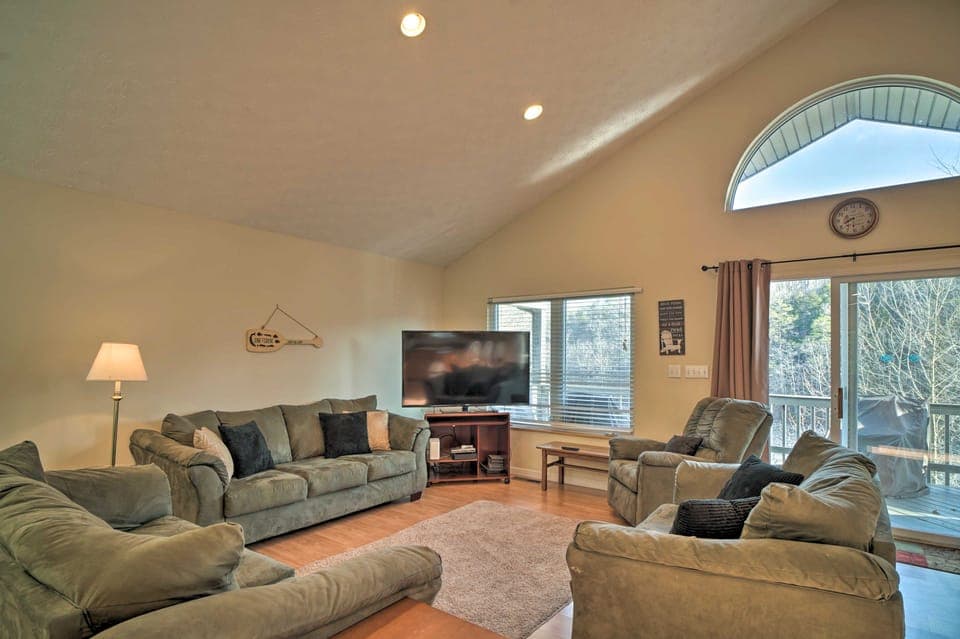 Caryville Home w/ Private Dock & Norris Lake Views House in Caryville