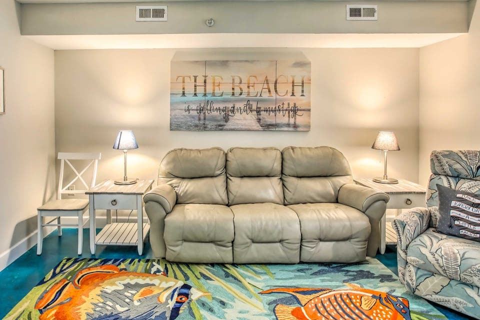 Direct Beach Access: North Myrtle Condo! Apartment in Crescent Beach
