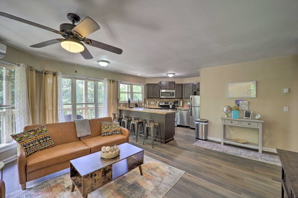 4 Mi to Sugar Mtn Resort! Family-Friendly Retreat Apartment in Banner Elk