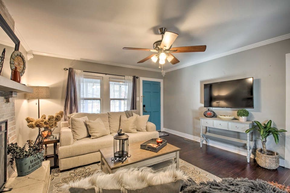 Modern Florence Getaway w/ Patio & Grill! House in Florence