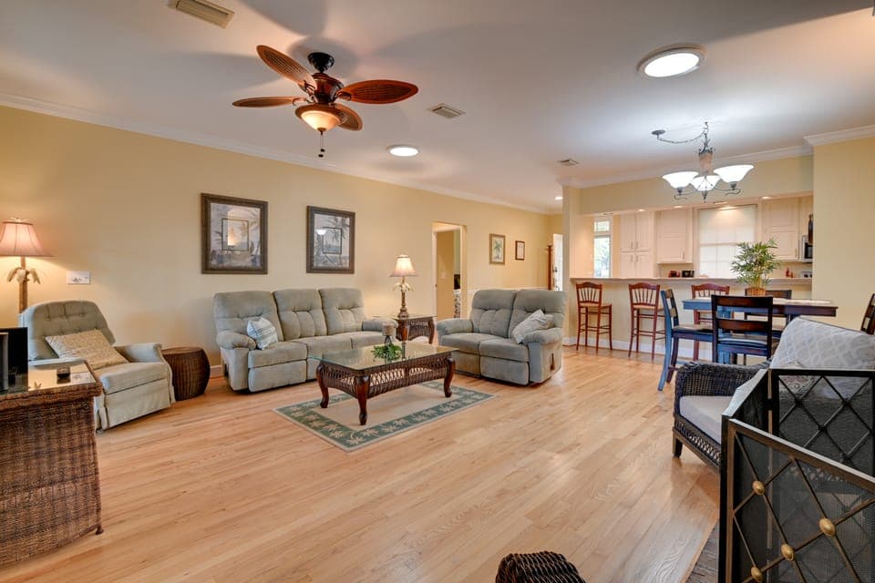 Cottage w/ Deck & Pool Access ~ 6 Mi to Beach Cottage in Murrells Inlet