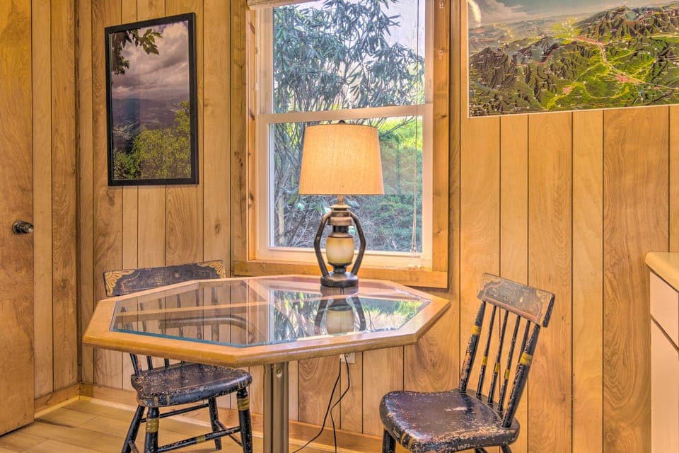 8 Acres + Hiking Trails: Little Switzerland Escape House in Mitchell County