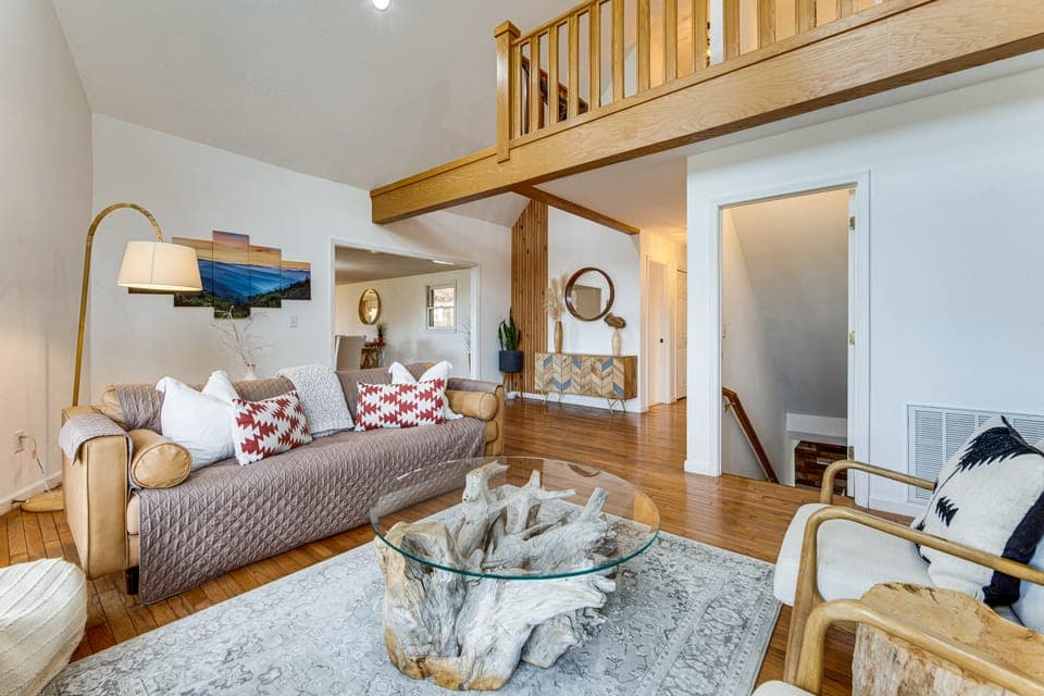 Bryson City Mtn Retreat w/ Hot Tub: 1 Dog Allowed House in Swain County