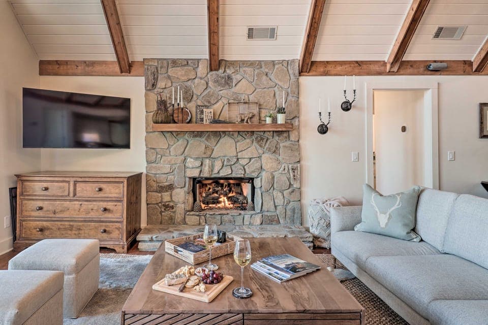 Ski & Unwind Fireside: Highlands Gem w/ Game Room! House in Tennessee