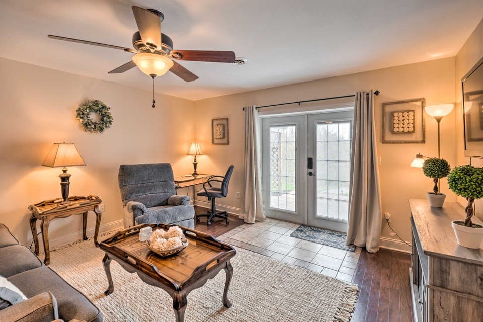 Bristol Escape w/ Patio, 2 Mi to Downtown! Apartment in Bristol