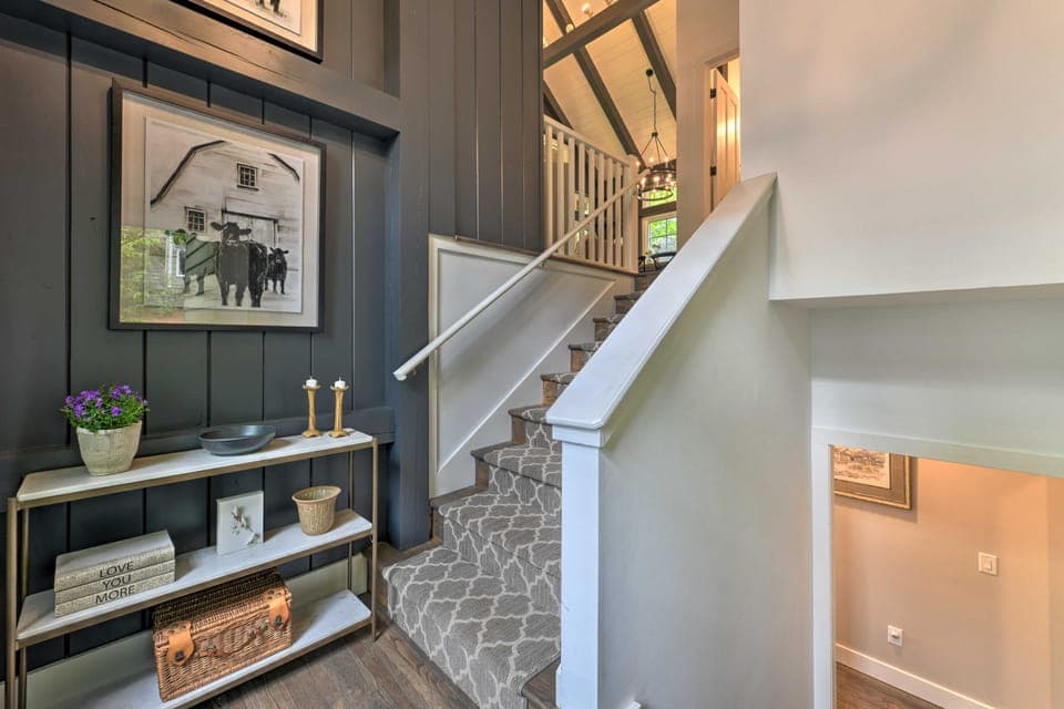 Trillium Home w/ Golf Course Views & Fireplaces! House in Lake Glenville