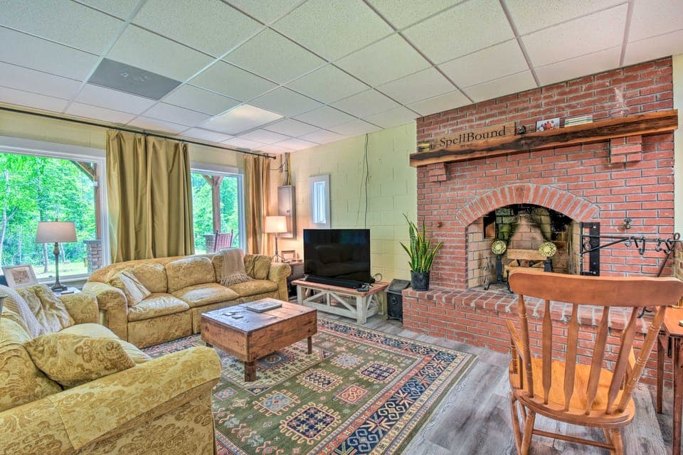 Chauga River Cabin: Pets Welcome! House in South Carolina