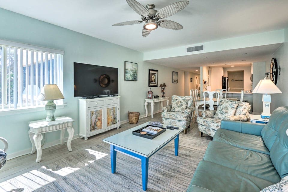 Palmetto Dunes Villa w/ Views: Steps to Beach! Villa in Hilton Head Island