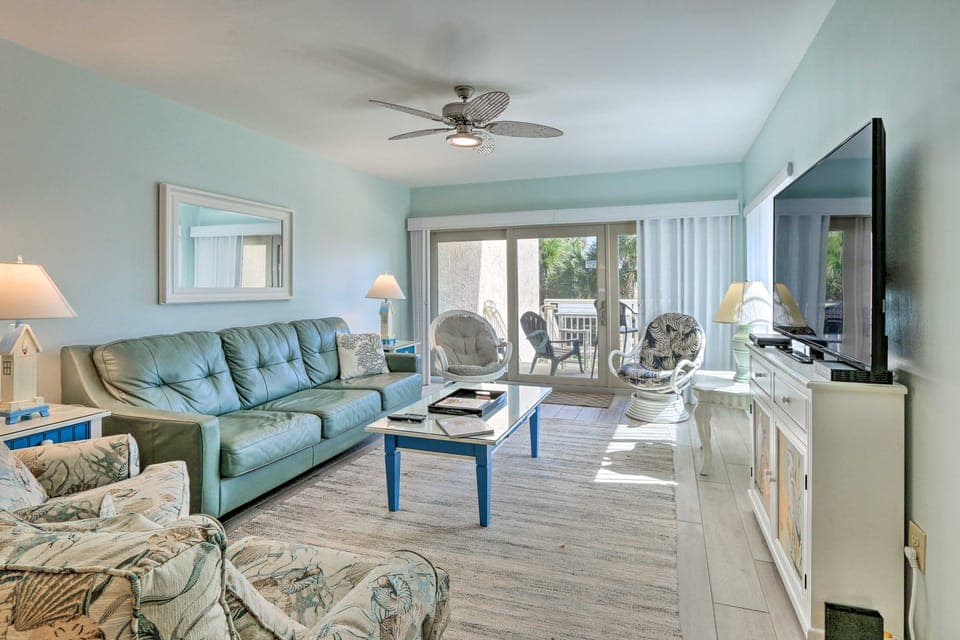 Palmetto Dunes Villa w/ Views: Steps to Beach! Villa in Hilton Head Island
