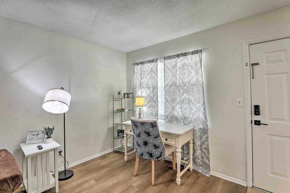 Cozy Hanahan Condo w/ Cooper River Access! Apartment in Goose Creek