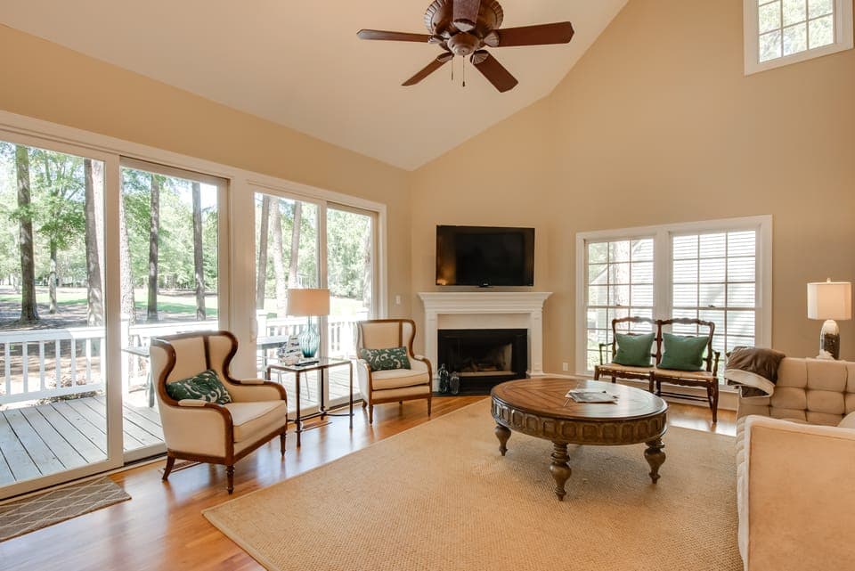Stunning Lake Oconee Retreat w/ Pool Access! Cottage in Lake Oconee