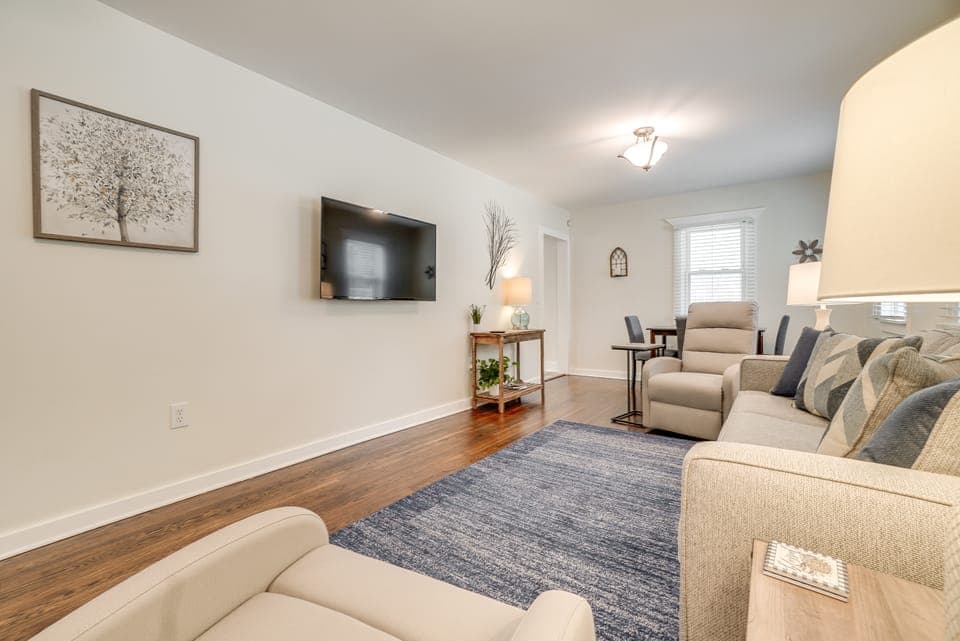 Quiet Old Hickory Home Rental w/ Deck House in Madison