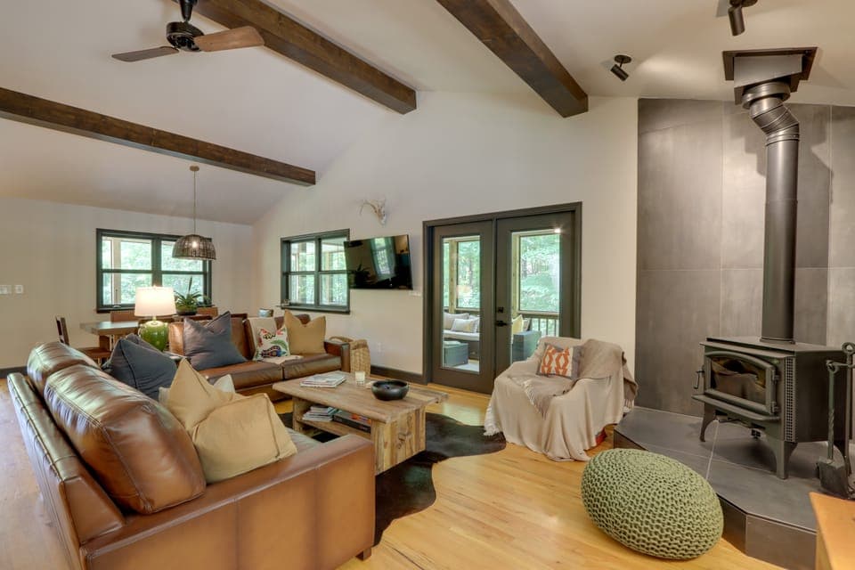Hayesville ‘River Run’ Home on Hiwassee River! House in Tennessee