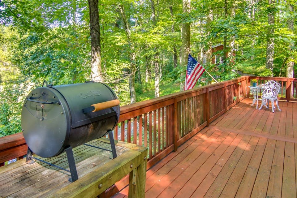 Hendersonville Cabin Near Hiking & Waterfalls! House in Tennessee