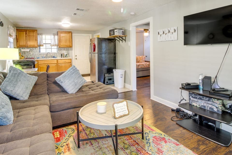 Savannah Home w/ Yard ~ 3 Mi to Downtown! House in Savannah