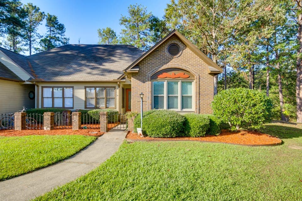 Modern McCormick Townhome on Lake Thurmond! Apartment in Clarks Hill Lake