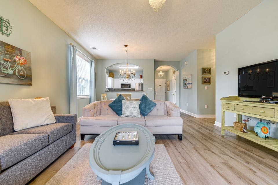 3 Mi to Beach: North Myrtle Beach Condo w/ Patio! Apartment in North Myrtle Beach