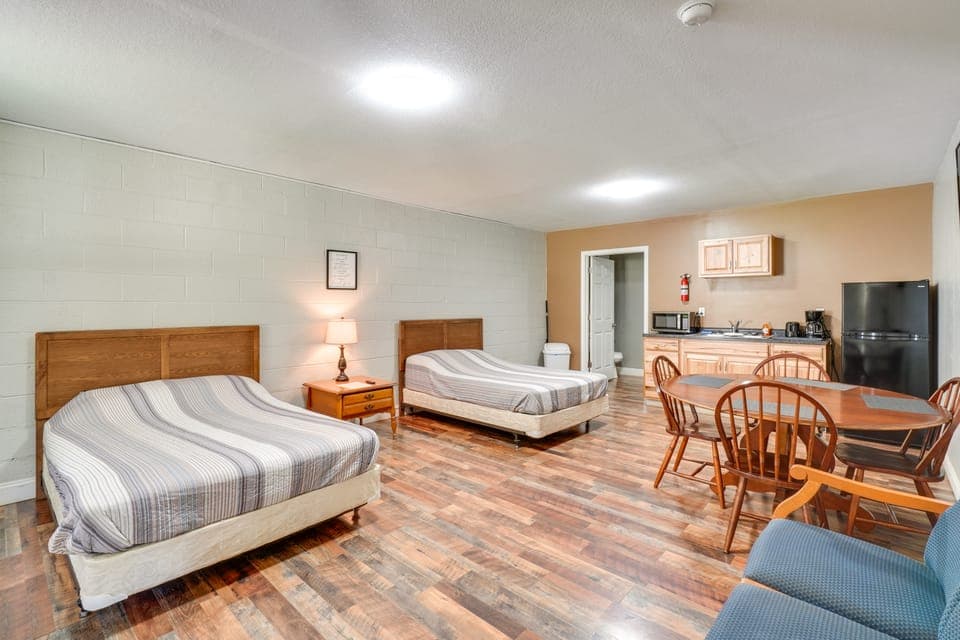 ATV Trails & Adventure: Briceville Mountain Studio Apartment in Tennessee