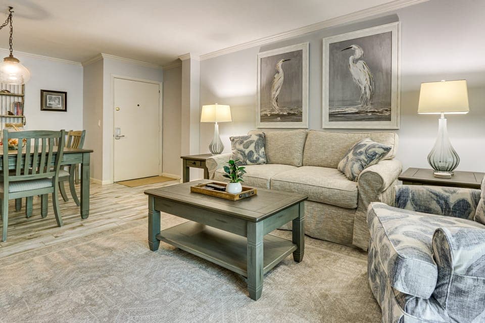 Walk to Harbour Town: Quaint Sea Pines Gem Apartment in Hilton Head Island
