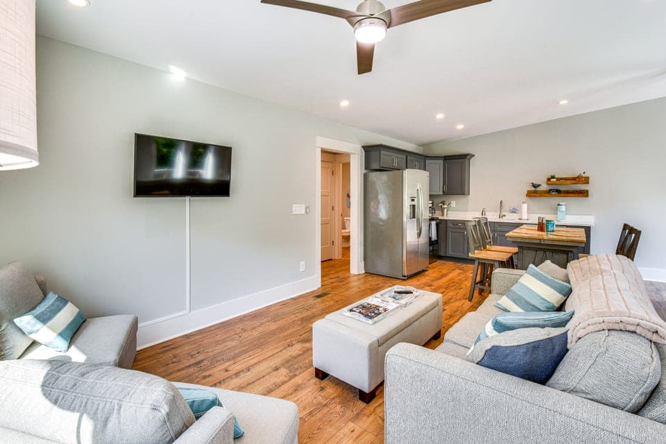 Dock Access & Patio! Waterfront Apt in Hartwell Apartment in Reed Creek