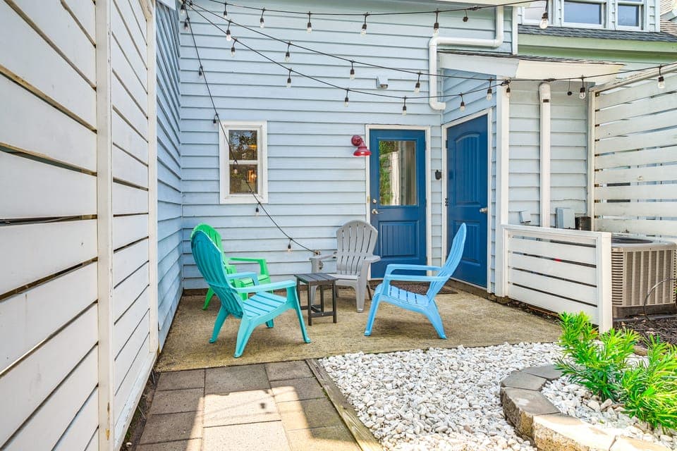 Chic Murrells Inlet Getaway ~ 2 Mi to Marsh Walk! Apartment in Murrells Inlet