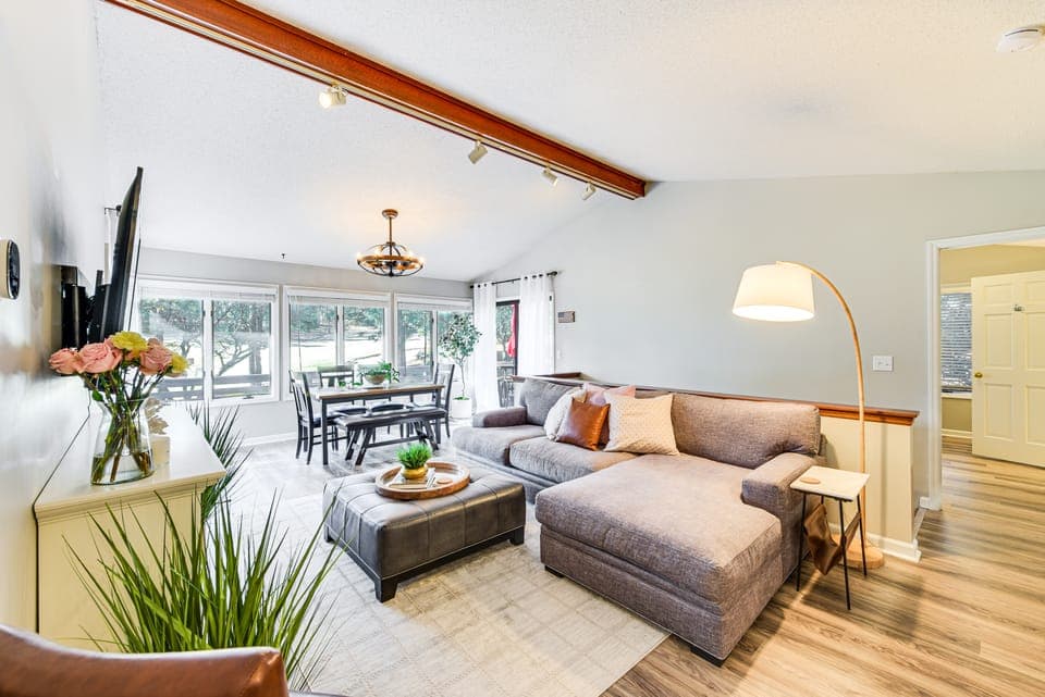 Pinehurst Home: Fire Pit, BBQ + Golf Course View! House in Pinehurst