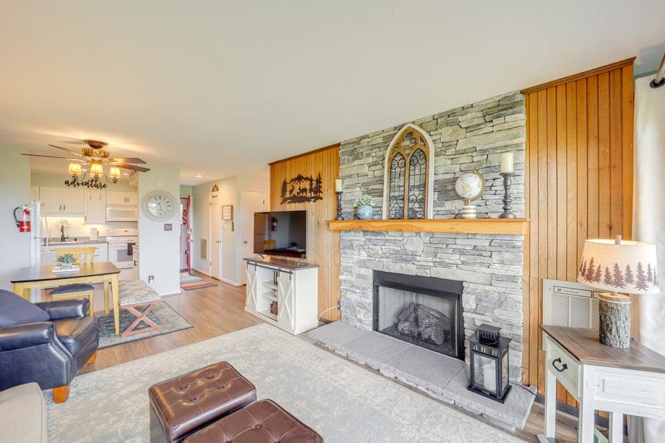 Close to Hiking & Town! Peaceful Sugar Mtn Condo Apartment in Sugar Mountain