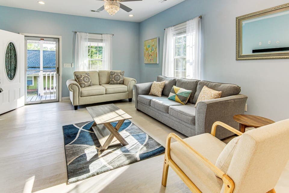 Home w/ Private Yard - Walk to Swamp Rabbit Trail House in Greenville