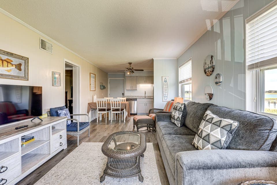 Private Beach & Pool Access: Murrells Inlet Condo! Apartment in Murrells Inlet
