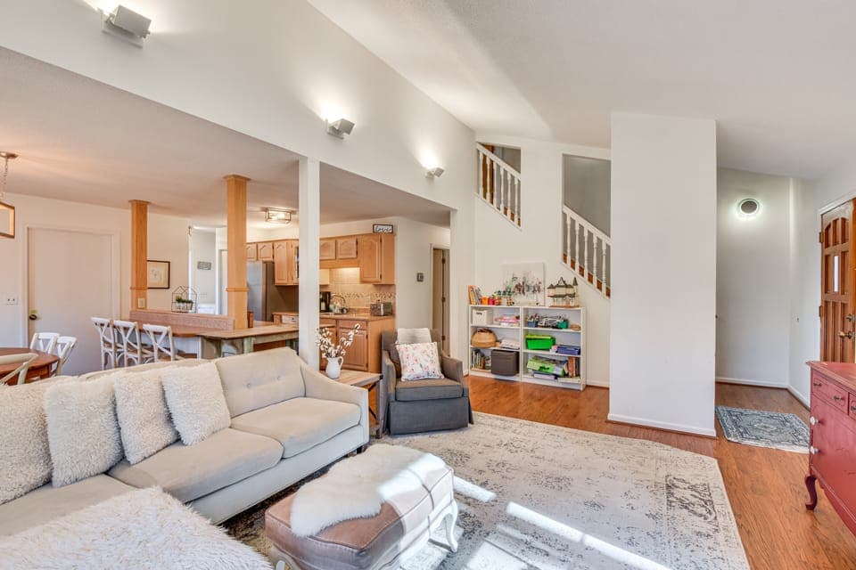 Lakefront Gem w/ Games in Westminster! House in Lake Hartwell