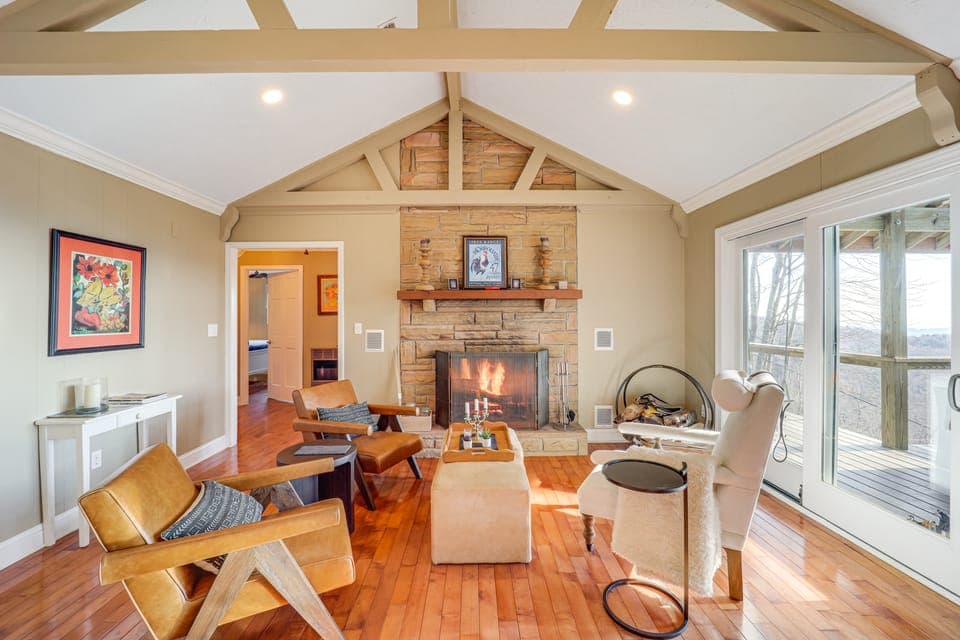 5 Mi to Dtwn: Pet-Friendly Gem in Blowing Rock! House in Watauga
