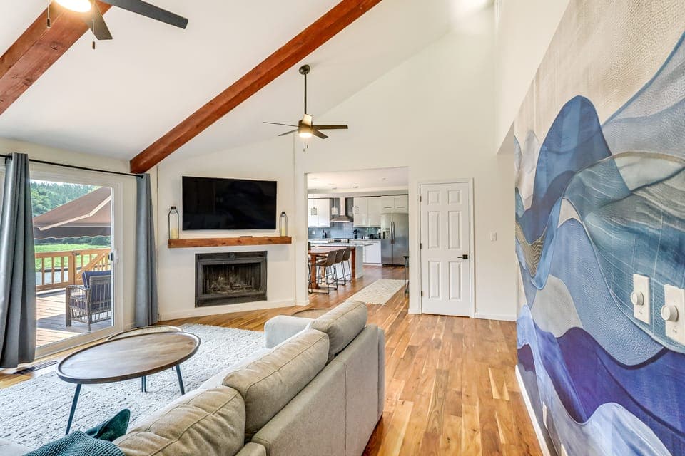 Private Dock: Lake Oconee Waterfront Escape! House in Lake Oconee