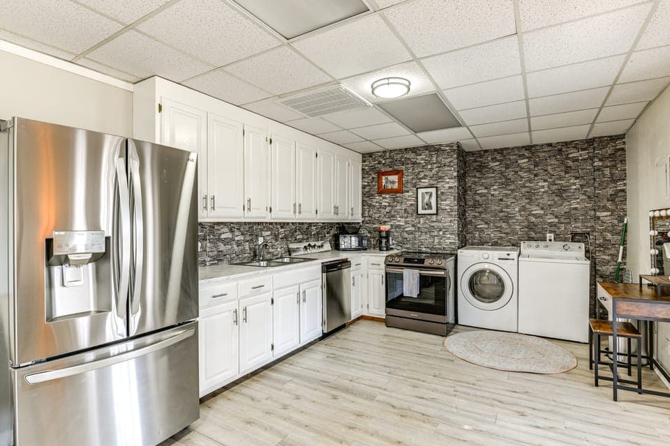 Rustic Cowboy Ranch Retreat: Stay Near Nashville Apartment in Nashville
