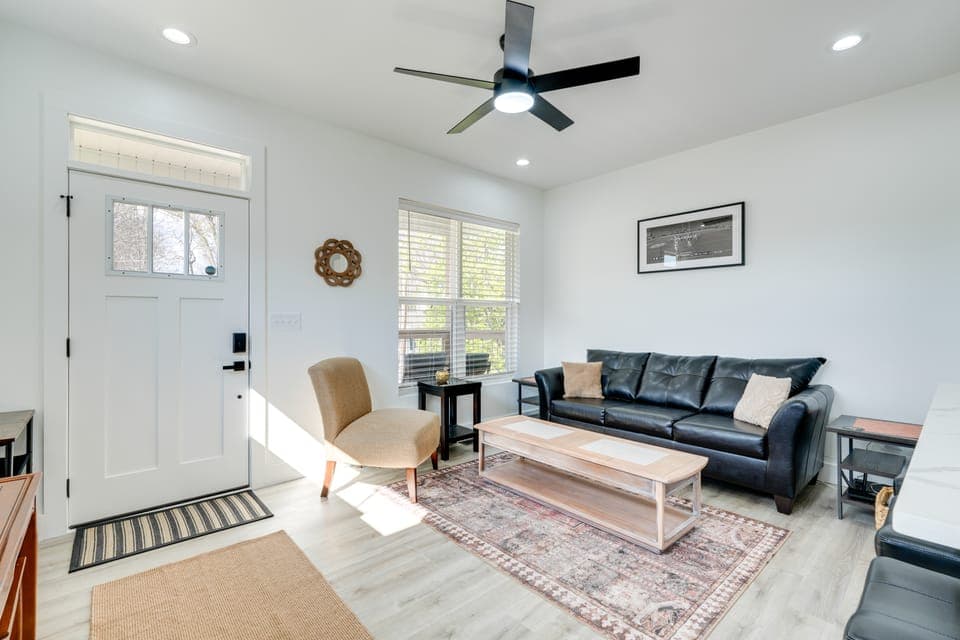 3 Mi to UTK: Newly Built SoKno Home! House in Knoxville