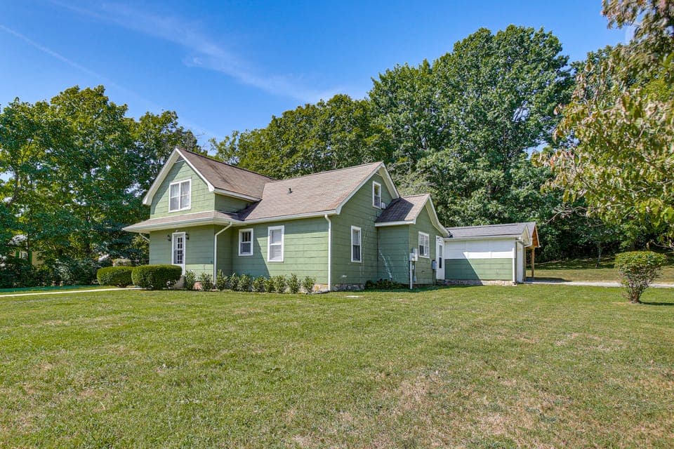 4 Mi to Dtwn: Goodlettsville Getaway w/ Yard House in Goodlettsville
