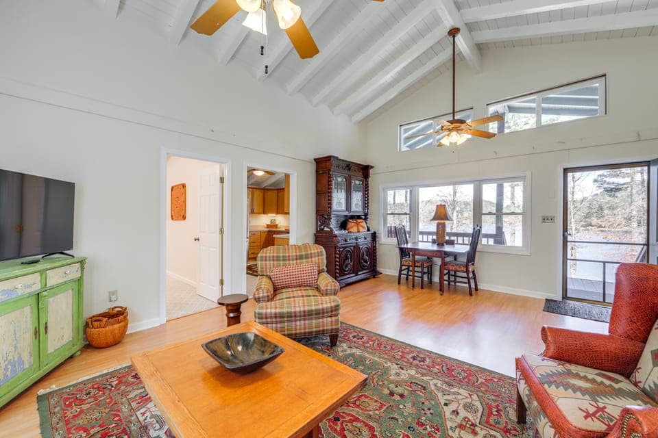 Mtn-View Home w/ Dock on Lake Glenville! House in Lake Glenville